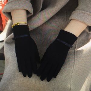 Black Fashion Warm Non itchy Wool Gloves